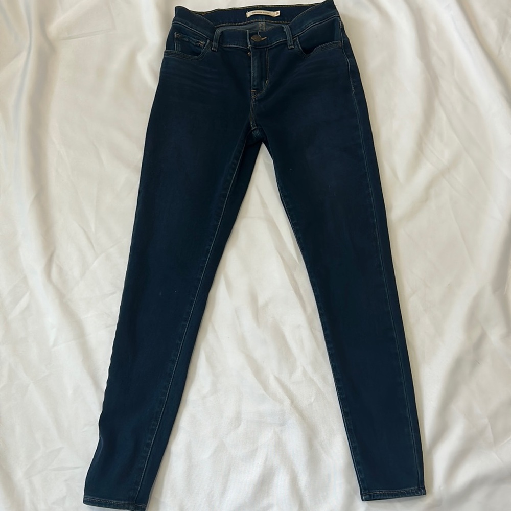 Levi’s 710 Super Skinny Jeans